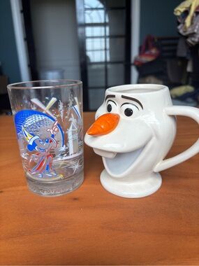 Disney Collectible Lot: VTG 1996 McDonald's WDW 25th Glass & Frozen Olaf 3D Mug